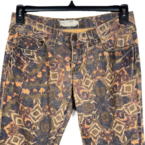Free People SZ 28 Tribal Ankle Jeans Zip-Fly Low-Rise Pockets Skinny Leg Multi - Picture 2 of 9